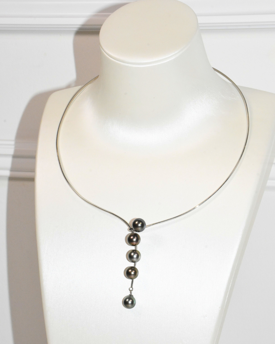 4A Tahitian Round Necklace in Silver 925 White Gold Plated - Eclipse Dropfall - Peacock (9-10mm)