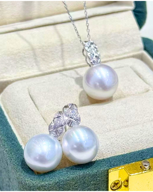 5A South Sea White Australia Round Set in 18K White Gold - Earrings & Necklace Set - White (13-14mm)