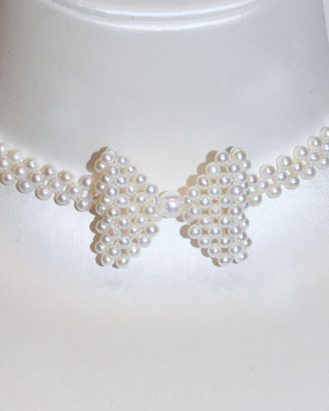 4A Freshwater Round Necklace in Silver 925 WG Plated - bowknot necklace - White (3 -6mm)