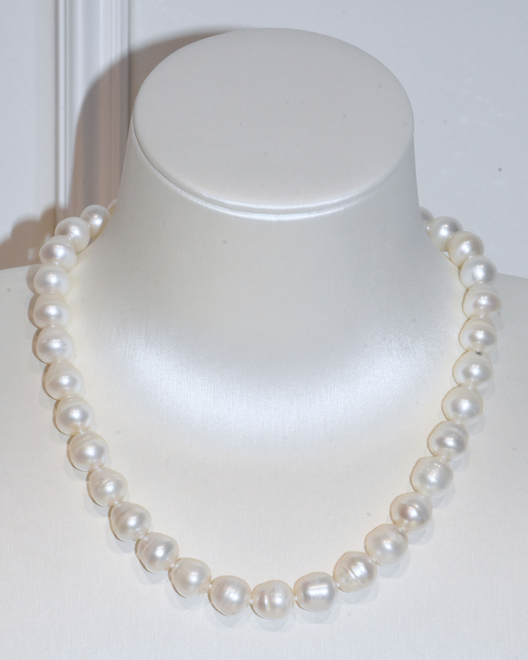 2A Freshwater Drop Necklace in Copper - Classic elegant Clasp - White (9 -11mm)