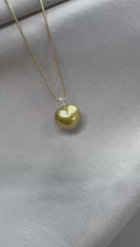 South Sea Heart-Shaped Golden Pearl Triple Diamond Bail Necklace - 18K Solid Gold 4.1g (13mm) D0.08ct